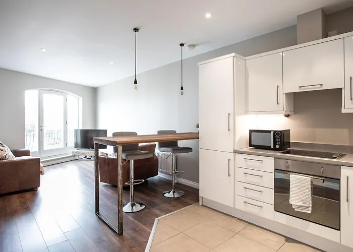 Spacious 2 Bedroom Apartment In Cathedral Quarter